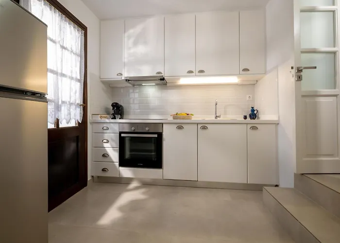 Marianthi's Old Holiday home